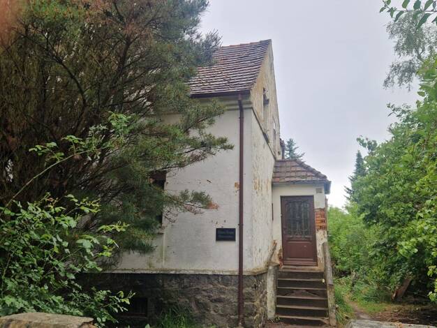 Einfamilienhaus zum Kauf 4,5 Zimmer 120 m² 846 m² Grundstück frei ab sofort Gartenstraße 14 Reichenbach Reichenbach 02894