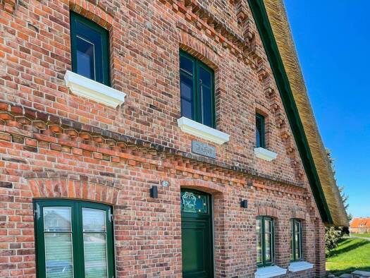 Einfamilienhaus zum Kauf 1.200.000 € 7 Zimmer 210 m² 1.928 m² Grundstück frei ab sofort Hohenfelde 87 Mittelnkirchen 21720