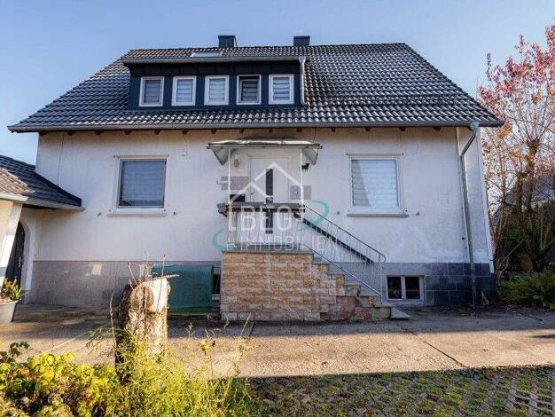 Mehrfamilienhaus zum Kauf 385.000 € 6 Zimmer 122,6 m² 566 m² Grundstück Crailsheim Crailsheim / Altenmünster 74564