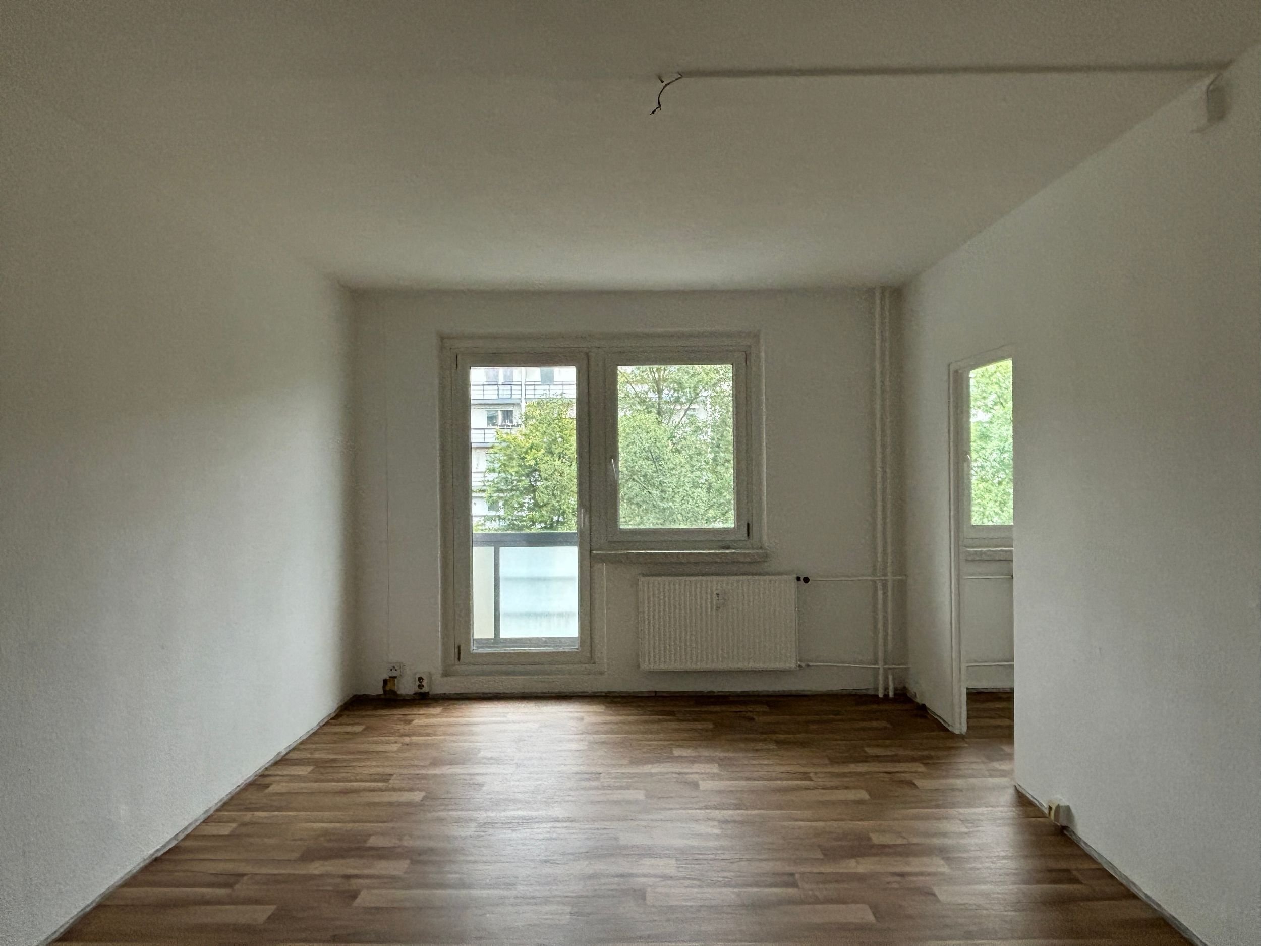 Wohnung zur Miete 569 € 1 Zimmer 35,7 m²<br/>Wohnfläche 3.<br/>Geschoss 01.11.2024<br/>Verfügbarkeit Kastanienallee 32 Hellersdorf Berlin 12627