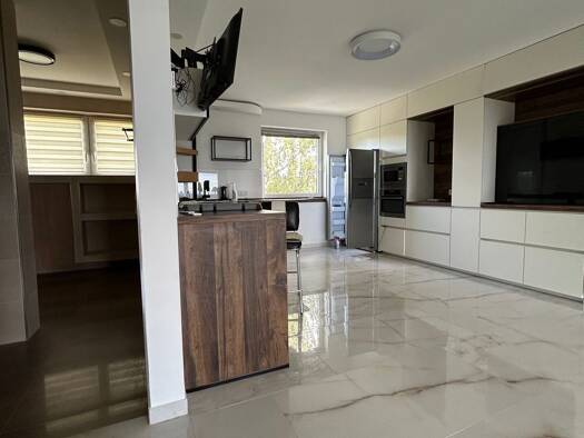Wohnung zur Miete 650 € 2 Zimmer 80 m² Geschoss 4/5 frei ab sofort Hakedahl Detmold 32758