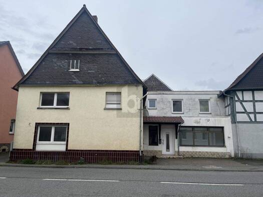 Mehrfamilienhaus zum Kauf 129.900 € 10 Zimmer 180 m² 227 m² Grundstück Albshausen Solms 35606