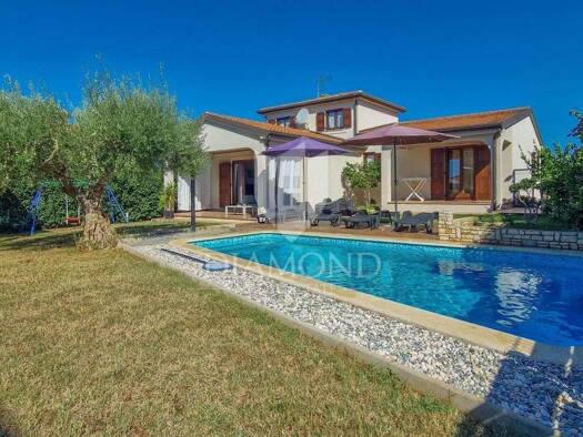 Haus zur Miete 2.500 € 5 Zimmer 131 m² Novigrad Novigrad