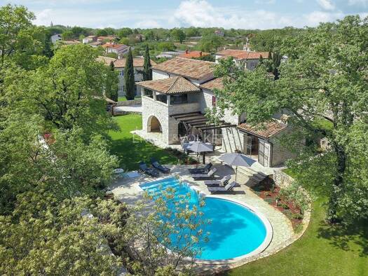 Einfamilienhaus zum Kauf 950.000 € 5 Zimmer 1.112 m² Grundstück Tinjan 52444