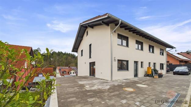 Doppelhaushälfte zur Miete - Neubau 2.000 € 5 Zimmer 170 m² 265 m² Grundstück frei ab 01.06.2025 Viecht Eching , Niederbay 84174