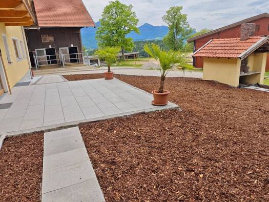 Haus zum Kauf 1.875.000 € 10 Zimmer 208 m² 24.051 m² Grundstück Reichhausen Siegsdorf 83313