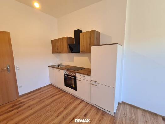 Wohnung zur Miete 495 € 2 Zimmer 31 m² 3. Geschoss frei ab 01.10.2026 Laakirchen 4664
