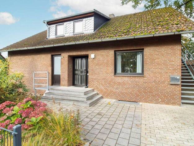 Einfamilienhaus zum Kauf 378.000 € 7 Zimmer 181,1 m² 879,1 m² Grundstück Bomlitz Walsrode 29699