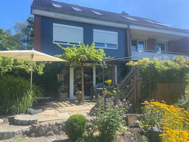 Reihenendhaus zum Kauf provisionsfrei 399.000 € 7 Zimmer 150 m² 1.000 m² Grundstück frei ab sofort Kaltenkirchen 24568