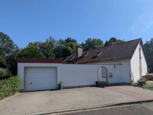 Einfamilienhaus zum Kauf 449.000 € 7 Zimmer 160 m² 674 m² Grundstück frei ab 01.01.2027 Altenbauna Baunatal 34225