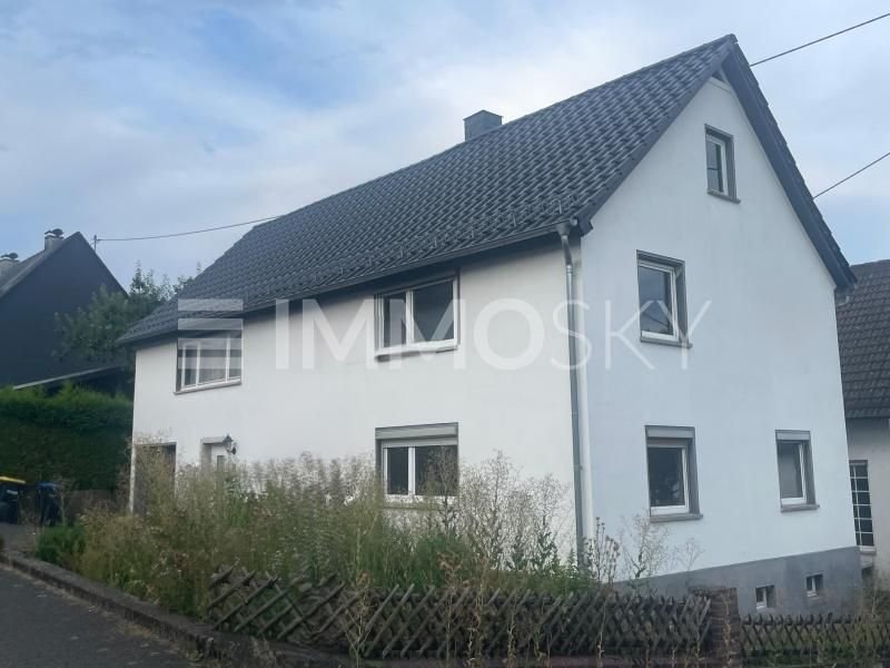 Einfamilienhaus zum Kauf 175.000 € 6 Zimmer 145 m²<br/>Wohnfläche 260 m²<br/>Grundstück Fellerdilln Haiger 35708