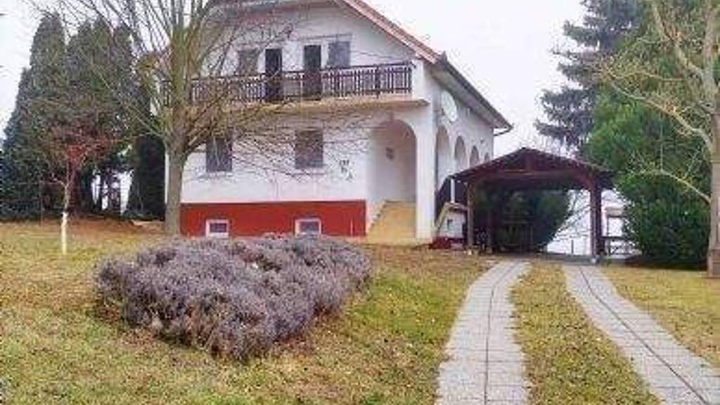 Mehrfamilienhaus zum Kauf provisionsfrei 425.000 € 6 Zimmer 250 m² 1.500 m² Grundstück Nemesbük 8371