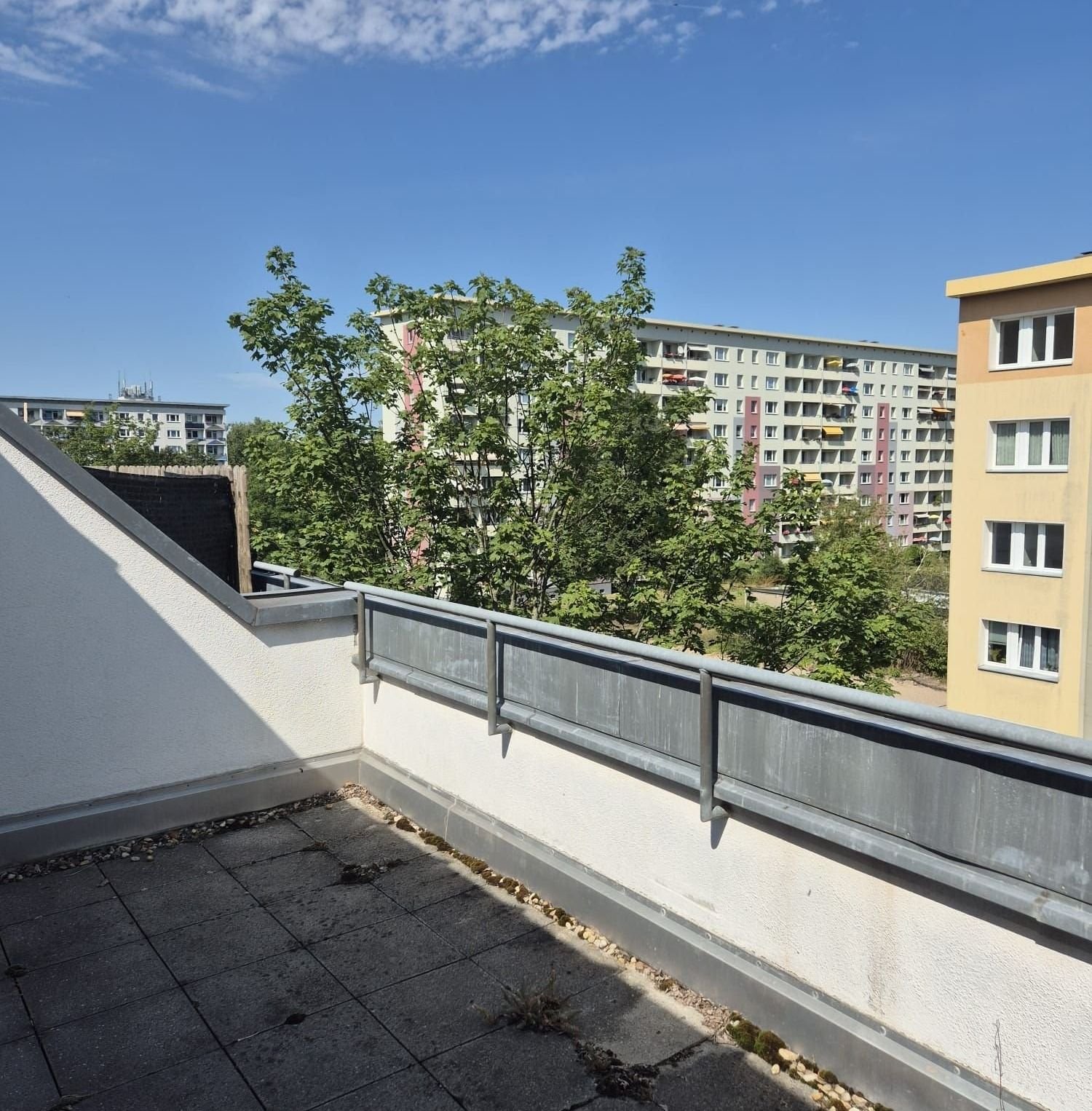 Studio zur Miete 284 € 1,5 Zimmer 47,3 m²<br/>Wohnfläche 3.<br/>Geschoss ab sofort<br/>Verfügbarkeit Carl-von-Ossietzky-Str. 200a Gablenz 245 Chemnitz 09127