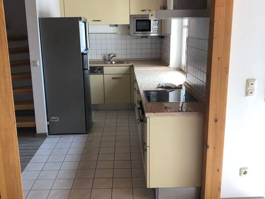 Wohnung zur Miete 850 € 2 Zimmer 70 m² Geschoss 2/3 frei ab 01.12.2026 Herzogenaurach Herzogenaurach 91074