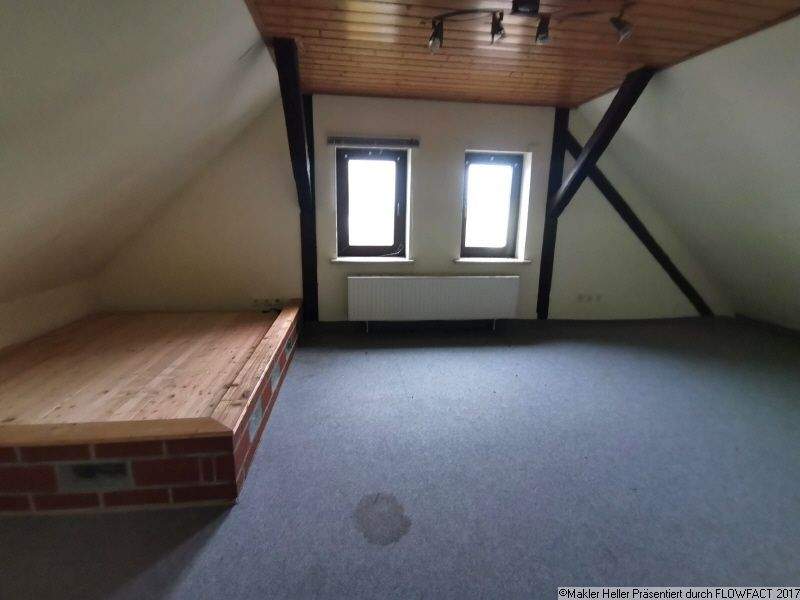 Immobilie in Haselbachtal - Charmantes Wohnhaus in Gersdorf mit Garten, Kamin und Garage - Bild 3