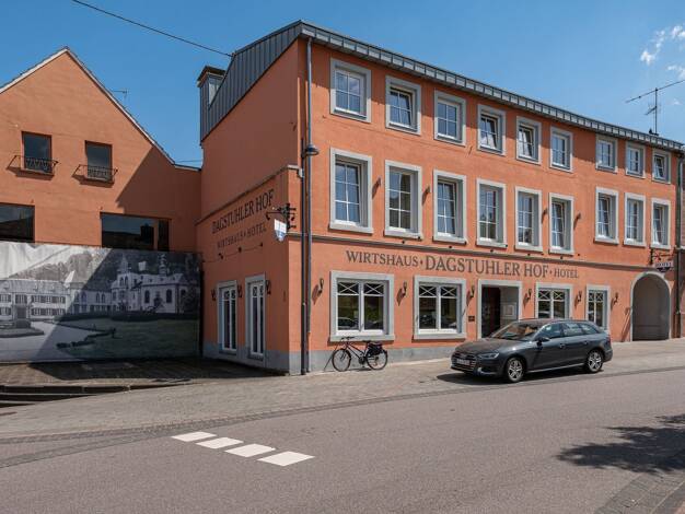 Hotel zum Kauf 900.000 € 14 Zimmer 828 m² Grundstück Wadern Wadern 66687
