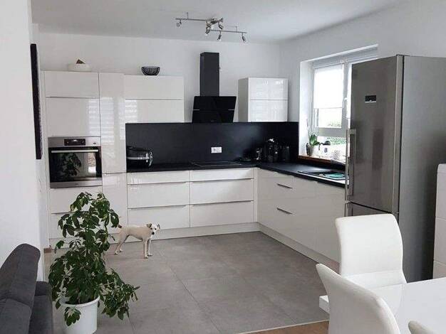 Doppelhaushälfte zur Miete 1.420 € 4,5 Zimmer 130 m² 250 m² Grundstück frei ab 01.05.2026 Kerntner Ring 23 Frensdorf 96158