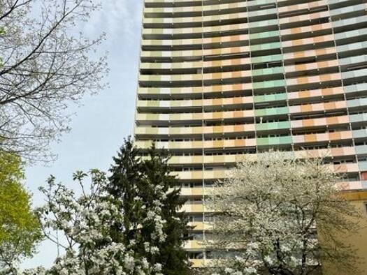 Studio zum Kauf 95.000 € 1 Zimmer 45,8 m² 10. Geschoss Alterlangen Erlangen 91056