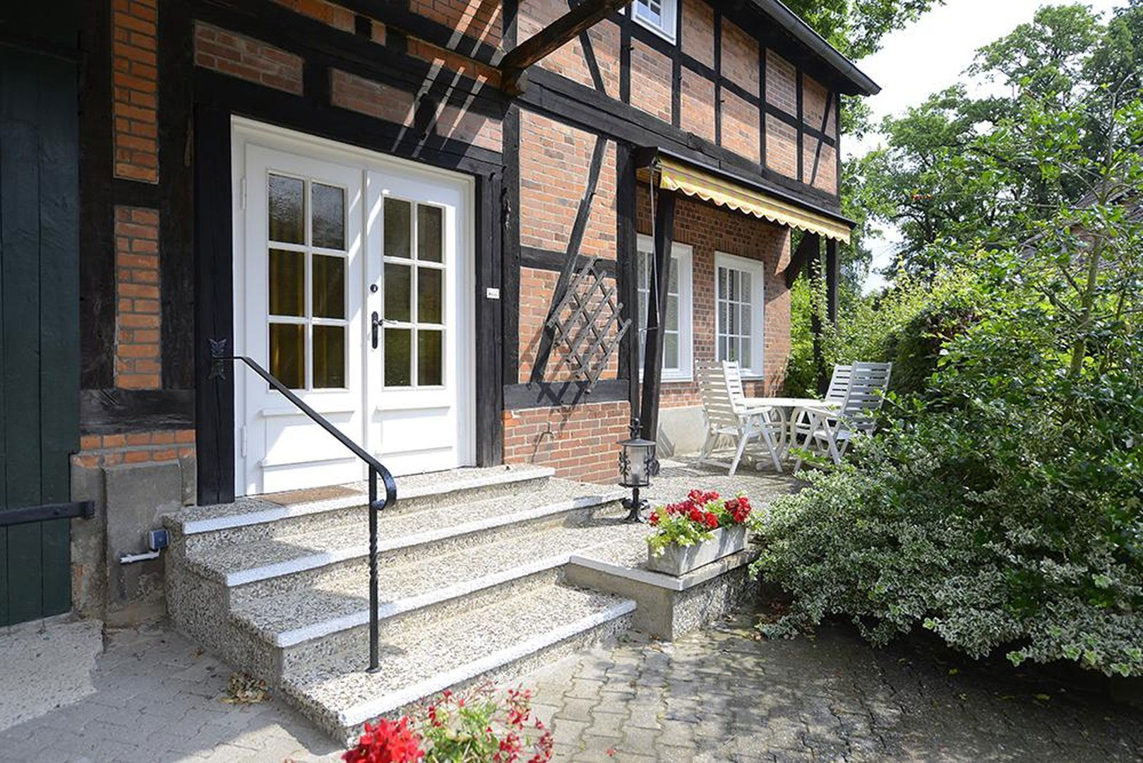 Einfamilienhaus zur Miete 990 € 3 Zimmer 90 m²<br/>Wohnfläche 250 m²<br/>Grundstück 01.10.2024<br/>Verfügbarkeit An der Hofkoppel 4 Bad Bevensen Bad Bevensen 29549