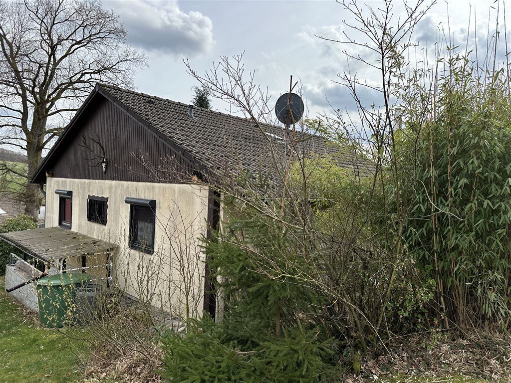 Einfamilienhaus zum Kauf 155.000 € 3 Zimmer 88 m²<br/>Wohnfläche 667 m²<br/>Grundstück Lettgenbrunn Jossgrund 63637