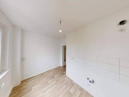 Wohnung zur Miete 385 € 2 Zimmer 61,9 m² 5. Geschoss Ludwigstr. 11 Schloßchemnitz Chemnitz 09113