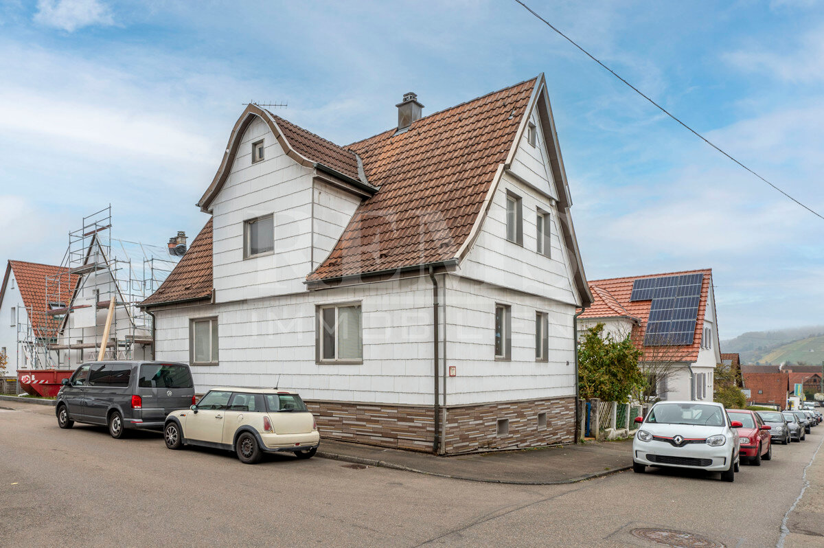 Einfamilienhaus zum Kauf 275.000 € 7 Zimmer 126,3 m²<br/>Wohnfläche 169 m²<br/>Grundstück Schorndorf - Innenstadt Schorndorf 73614