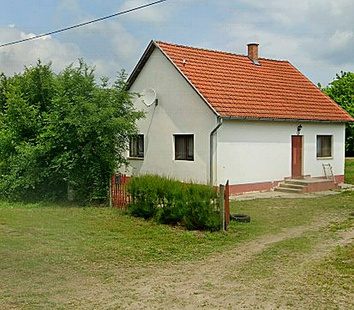 Einfamilienhaus zum Kauf provisionsfrei 53.750 € 2 Zimmer 67 m²<br/>Wohnfläche 881 m²<br/>Grundstück Csengele 6765