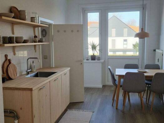 Wohnung zur Miete 848 € 2,5 Zimmer 78,5 m² frei ab sofort Südersteinstraße 30 Cuxhaven 27472
