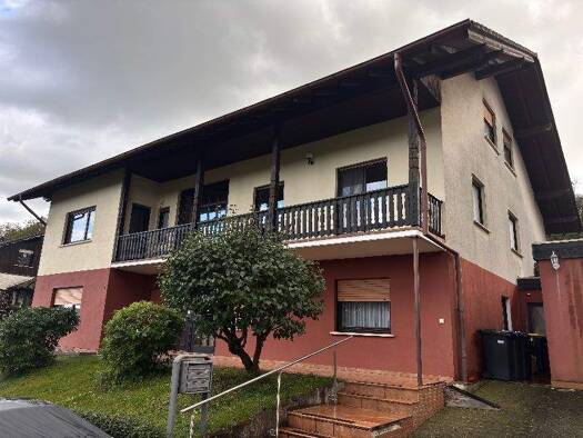 Wohnung zur Miete 660 € 4 Zimmer 111 m² Am Fuchsbau 3 Groß-Felda Feldatal 36325