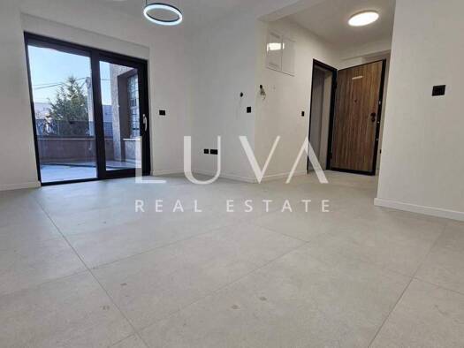 Büro zur Miete 6.000 € 9 Zimmer Tresnjevka, Tresnjevka - Sjever Stara Tresnjevka