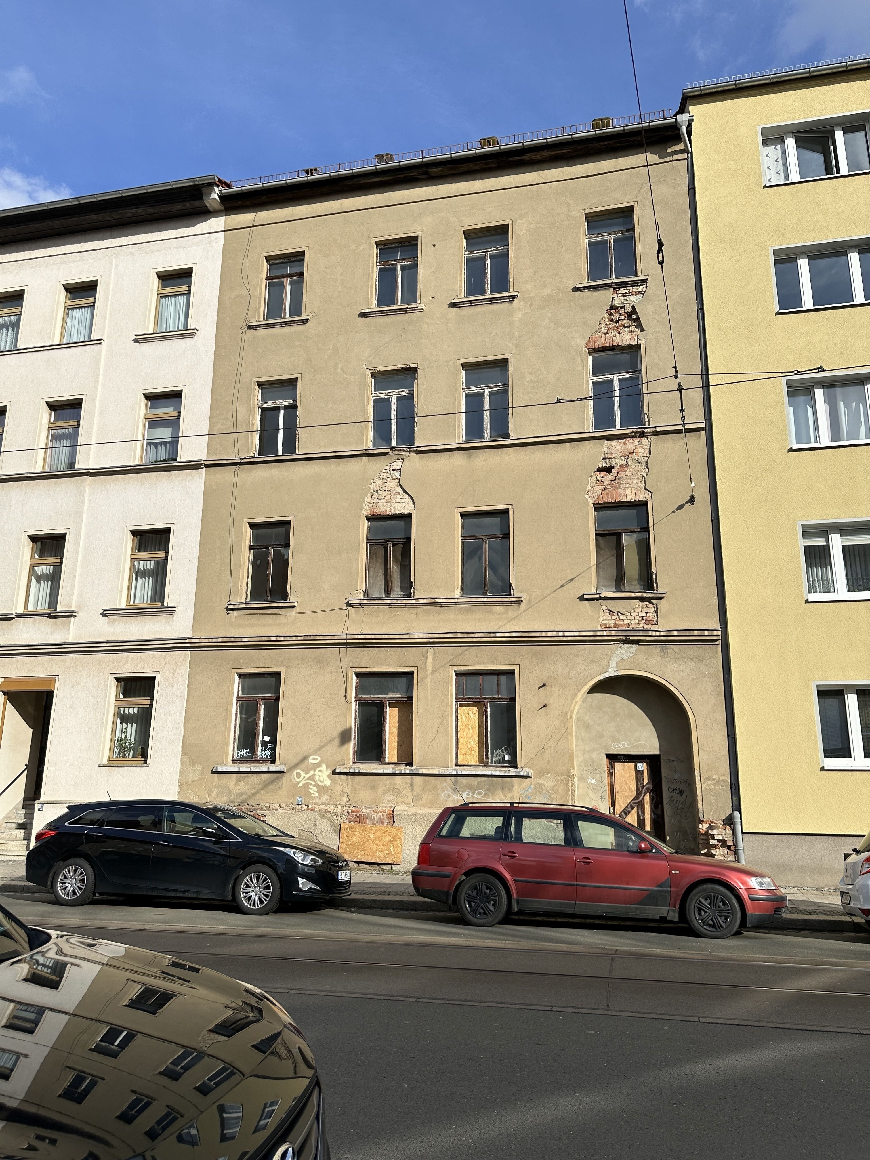 Mehrfamilienhaus zum Kauf 80.000 € 11 Zimmer 292,8 m²<br/>Wohnfläche 229 m²<br/>Grundstück Stadtmitte West Gera 07545