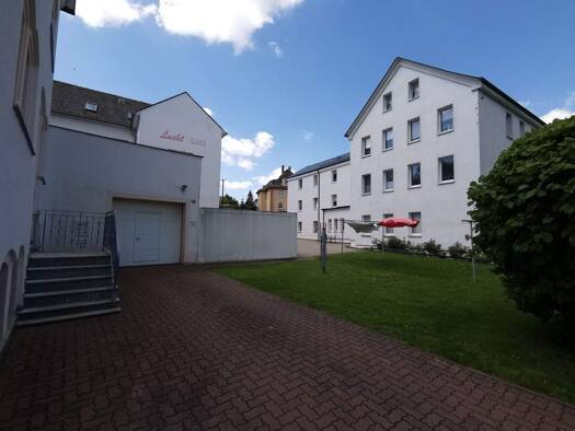 Studio zur Miete 190 € 1 Zimmer 32 m² 1. Geschoss frei ab sofort Rußdorfer Straße 1 Limbach-Oberfrohna 09212