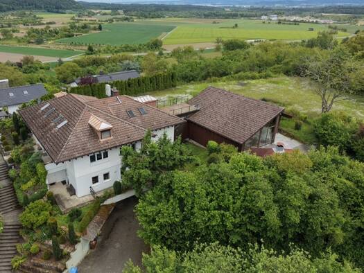 Einfamilienhaus zum Kauf 1.100.000 € 10 Zimmer 377,3 m² 2.859 m² Grundstück Steißlingen 78256
