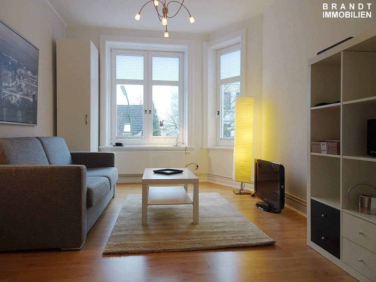 Wohnung zur Miete Wohnen auf Zeit 990 € 1 Zimmer 30 m²<br/>Wohnfläche 01.01.2025<br/>Verfügbarkeit Himmelstraße 6 Winterhude Hamburg / Winterhude 22299