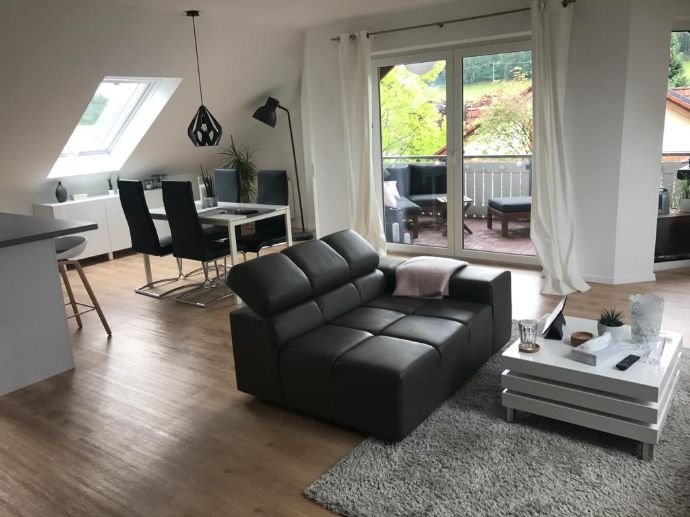 Studio zur Miete 750 € 3,5 Zimmer 75 m²<br/>Wohnfläche 1.<br/>Geschoss 01.01.2025<br/>Verfügbarkeit Goßfelden Lahntal 35094