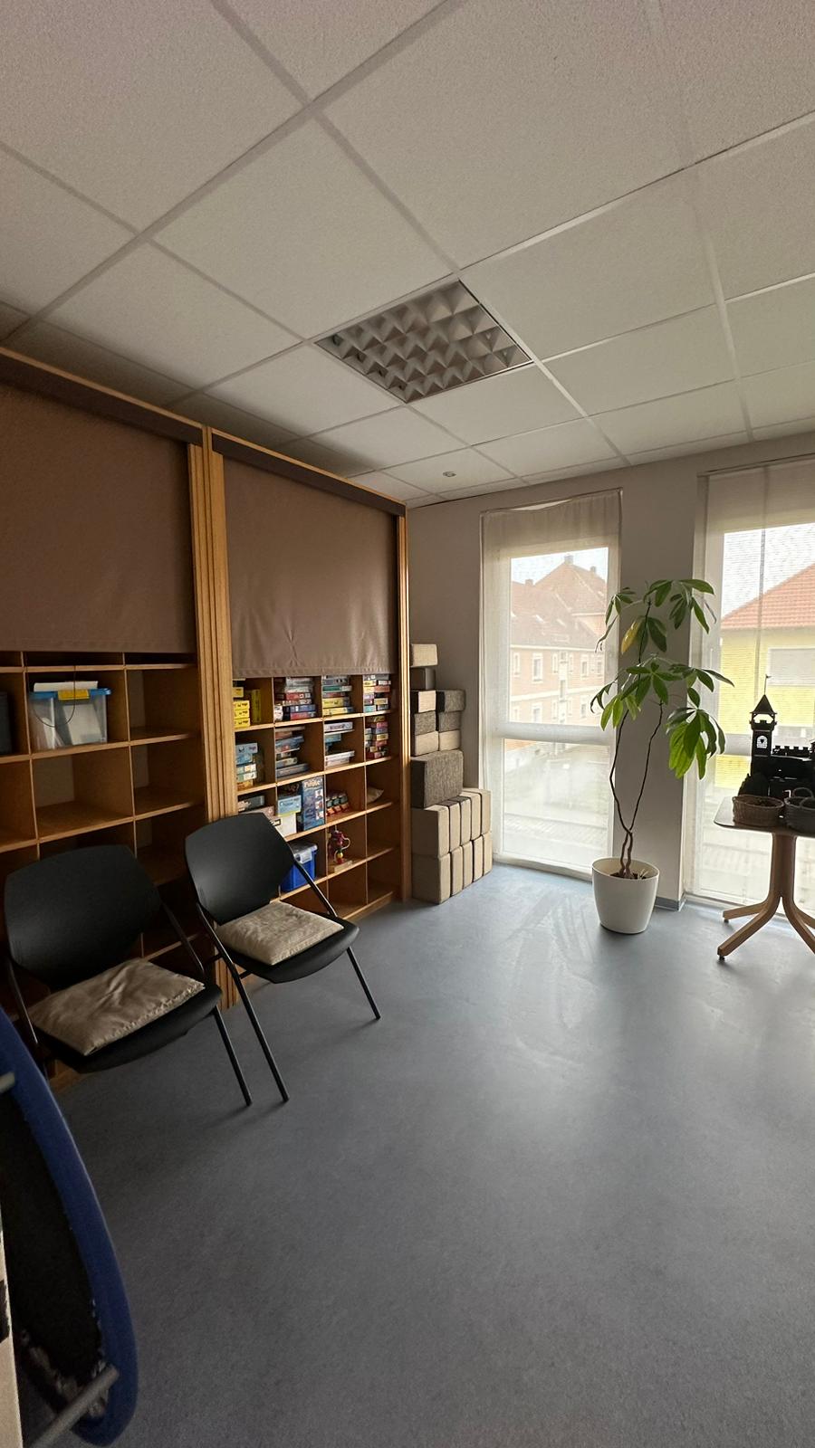 Büro-/Praxisfläche zur Miete provisionsfrei 13,59 € 3 Zimmer 110 m²<br/>Bürofläche Anger Erlangen 91052