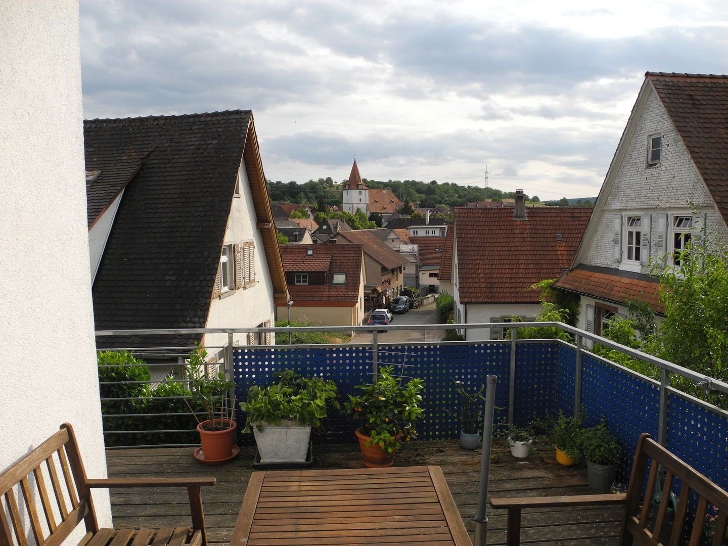 Doppelhaushälfte zum Kauf provisionsfrei 552.000 € 7 Zimmer 160 m²<br/>Wohnfläche 260 m²<br/>Grundstück ab sofort<br/>Verfügbarkeit Ellmendingen Reutlingen 75210