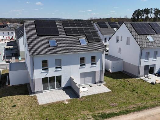 Doppelhaushälfte zur Miete - Erstbezug 1.750 € 5 Zimmer 148 m² 265 m² Grundstück Eckersmühlen Roth 91154