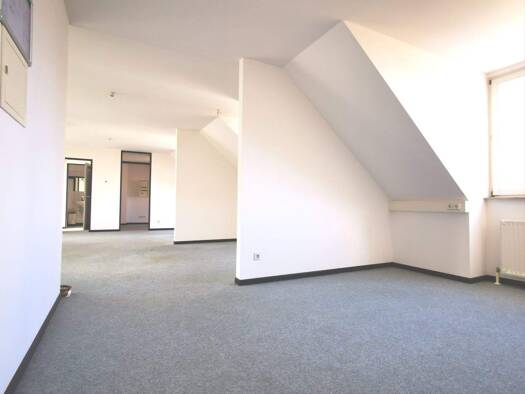 Bürofläche zur Miete provisionsfrei 750 € 4 Zimmer 75,8 m² Bürofläche Alter Steinweg 5 Innenstadt Zwickau 08056