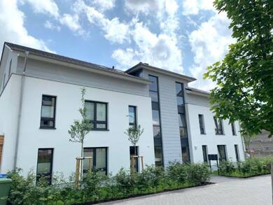 Wohnung zur Miete 780 € 3 Zimmer 67,8 m² frei ab 01.10.2025 Güstrow 18273