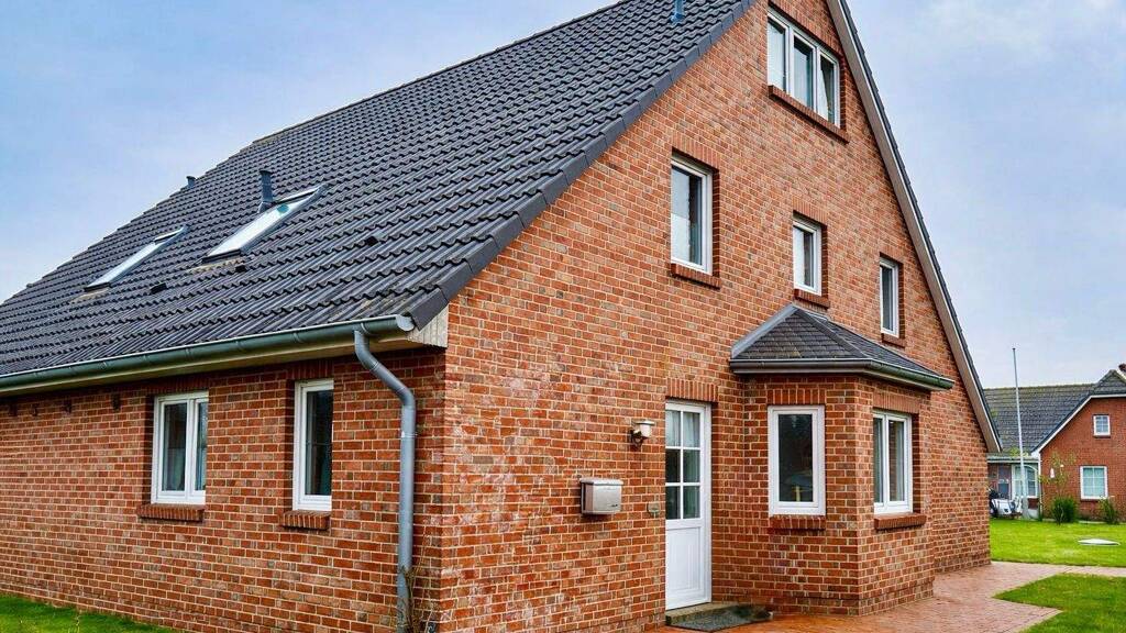 Doppelhaushälfte zum Kauf 350.000 € 5 Zimmer 120 m² 300 m² Grundstück Nordstrand 25845