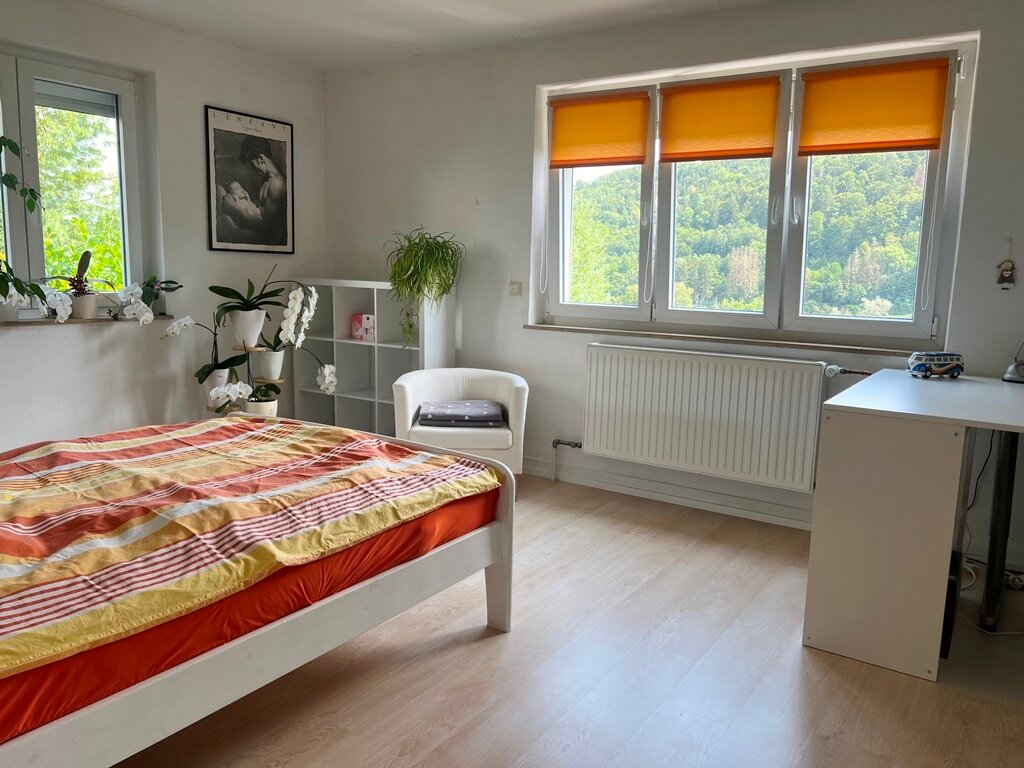 Mehrfamilienhaus zum Kauf 350.000 € 8 Zimmer 191 m²<br/>Wohnfläche 599 m²<br/>Grundstück Horb Horb am Neckar 72160