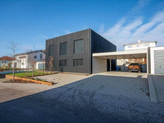 Wohnung zur Miete 1.240 € 4 Zimmer 122 m² frei ab 01.01.2026 Seubersdorf Seubersdorf in der Oberpfalz 92358