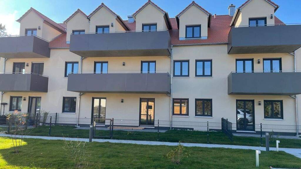 Wohnung zum Kauf 255.680 € 3 Zimmer 79,3 m² 1. Geschoss Plößberg 95703