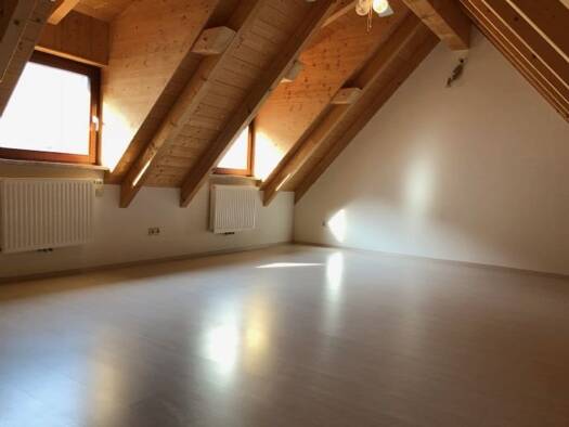 Wohnung zur Miete 990 € 4,5 Zimmer 117 m² 3. Geschoss frei ab 01.10.2026 Reytherstraße 16 Herzogenaurach Herzogenaurach 91074