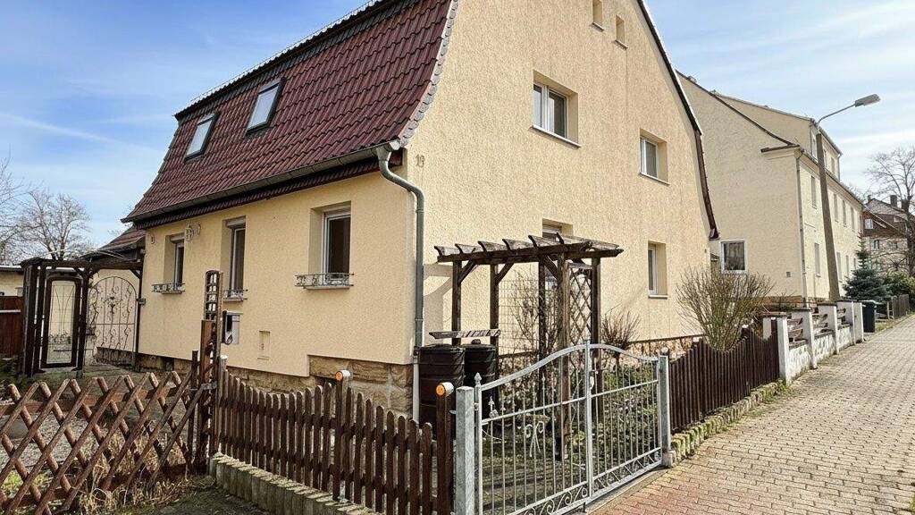Doppelhaushälfte zum Kauf 215.000 € 5 Zimmer 100 m² 265 m² Grundstück Zeitz 06712