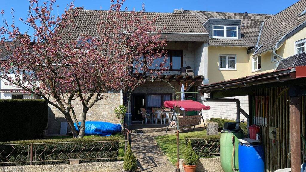 Mehrfamilienhaus zum Kauf 549.000 € 5 Zimmer 188,1 m² 439 m² Grundstück Vilich-Müldorf Bonn / Vilich-Müldorf 53229