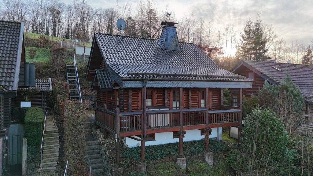 Einfamilienhaus zum Kauf 229.500 € 4 Zimmer 91 m² 311 m² Grundstück frei ab sofort Wörmge Attendorn 57439