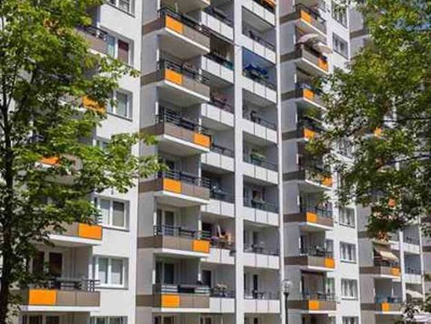 Wohnung zur Miete 603 € 3 Zimmer 80,3 m² 5. Geschoss frei ab 31.08.2026 Berzdorfer Straße 20 Prohlis-Nord Ortsamtsbereich Prohlis 01239