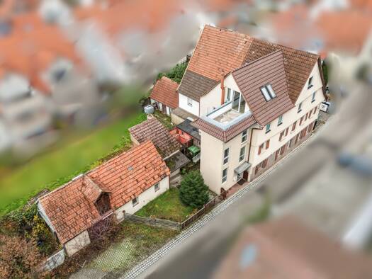 Haus zum Kauf 539.000 € 13 Zimmer 329,4 m² 555 m² Grundstück Heutingsheim Freiberg am Neckar 71691